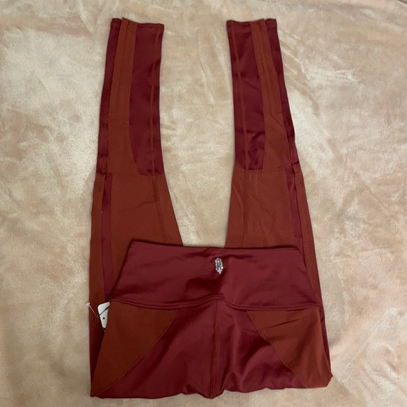 FP Movement Born to Run Leggings - Picture 3 of 8